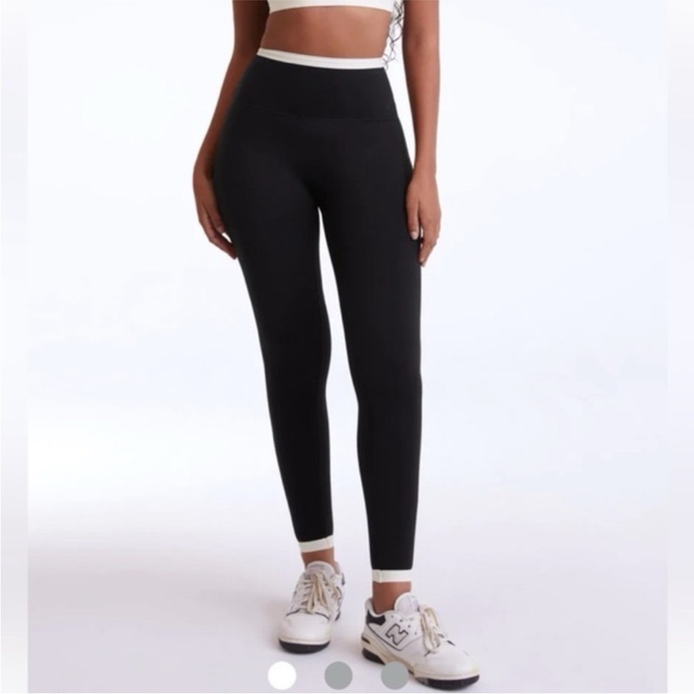 Set Active Cloud Control Contrast Leggings Ocra Black White